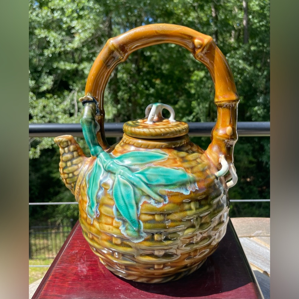 Majolica Style Basket Weave Bamboo Tea Pot